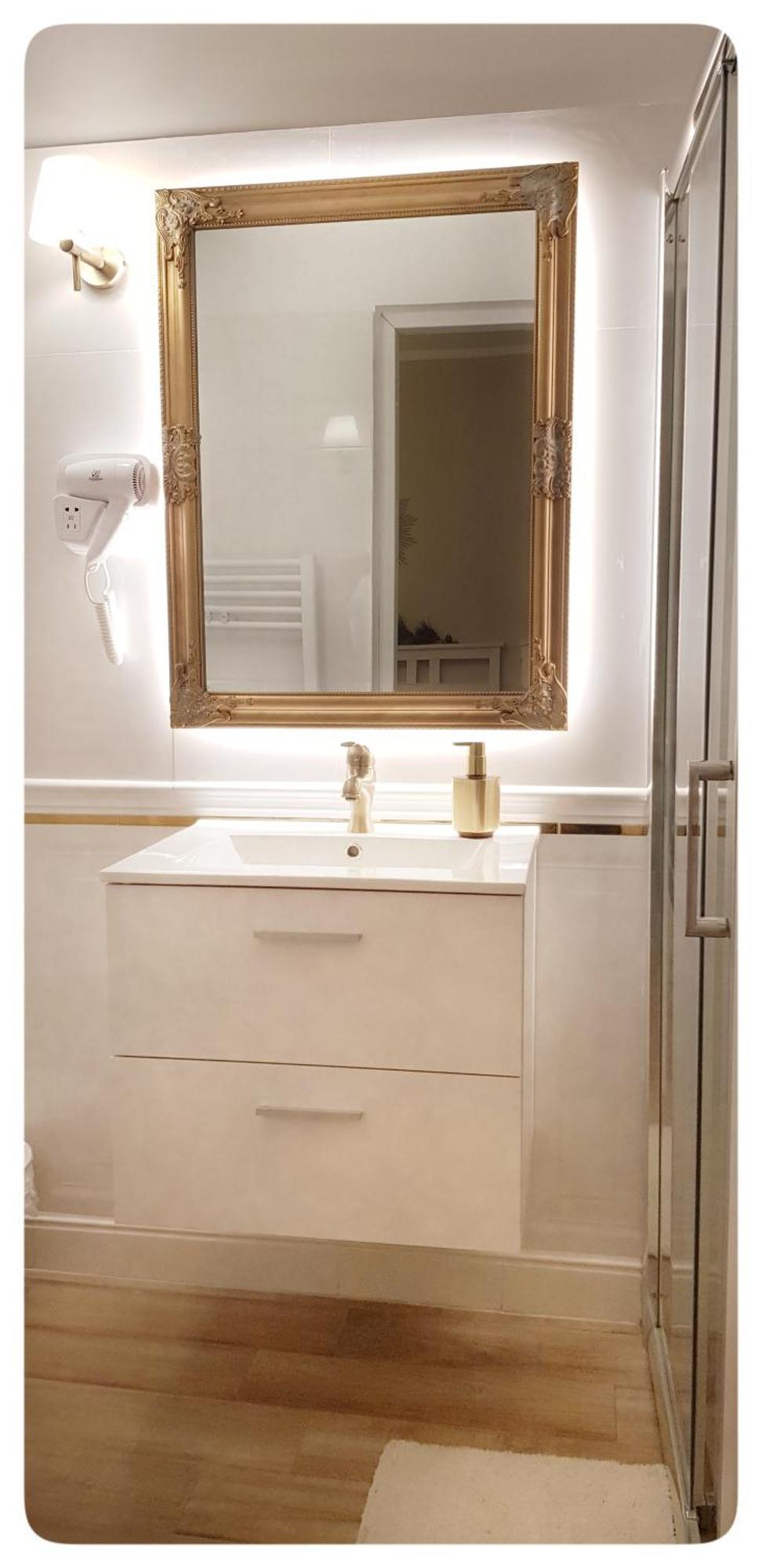 Elania Residence Târgu Jiu 외부 사진